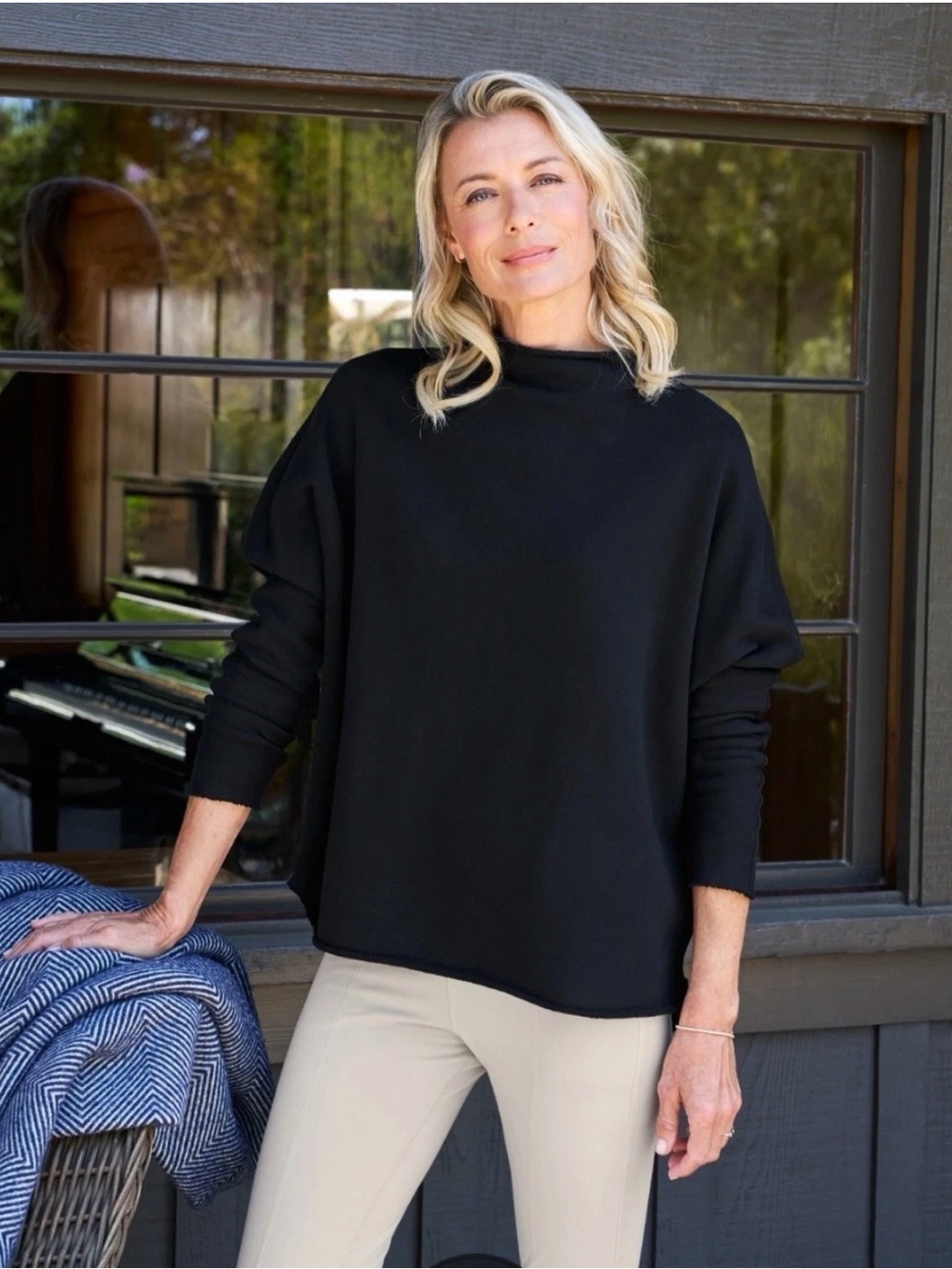 Frank & Eileen Effie Long Sleeve Sweatshirt in Black Sz M Oversized Luxury
